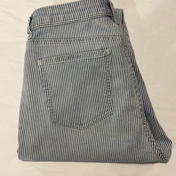 R.L. CHAPS MADDEN CAPRI JEANS (10) - Picture 14 of 14